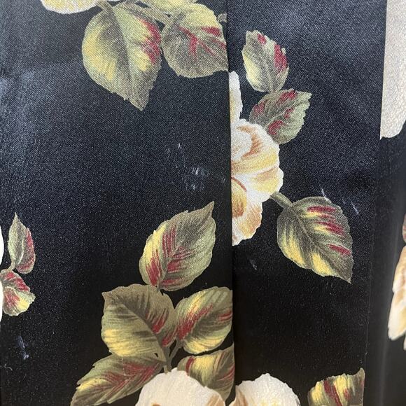 VTG Valentino Intimo Neiman Marcus Floral Lace Long Robe Women's XLP NO BELT - Picture 12 of 16